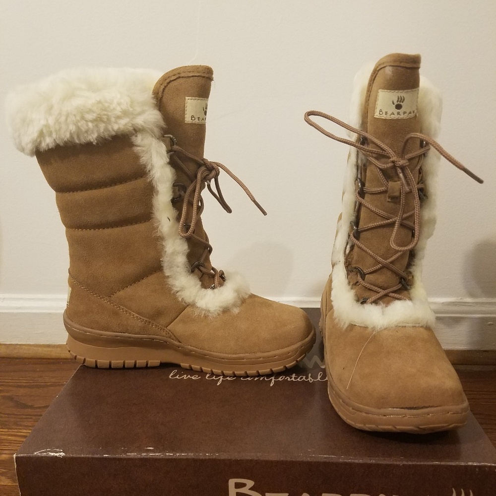 Bearpaw Women's Altai Boots (Size 6)
